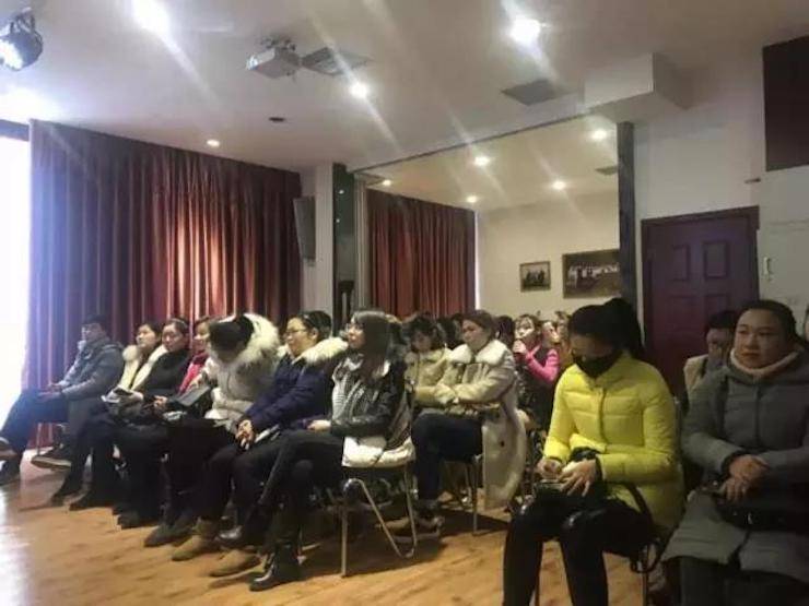 【报道】读谱与琴谱版本的选择|d88尊龙z6艺术家鲍释贤大师班洛阳站圆满结束！（内含视频）