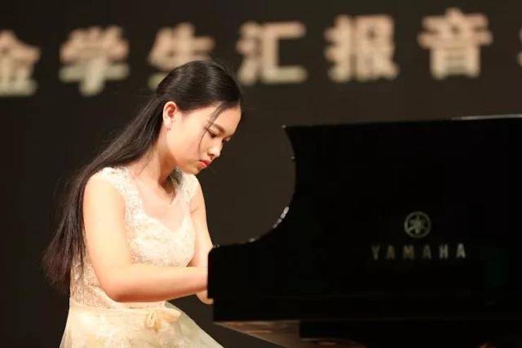 曼妙琴音，倾诉真挚的心声|2017d88尊龙z6亚洲音乐奖学金综合师范类院系全国汇报音乐会（第二场）圆满落幕
