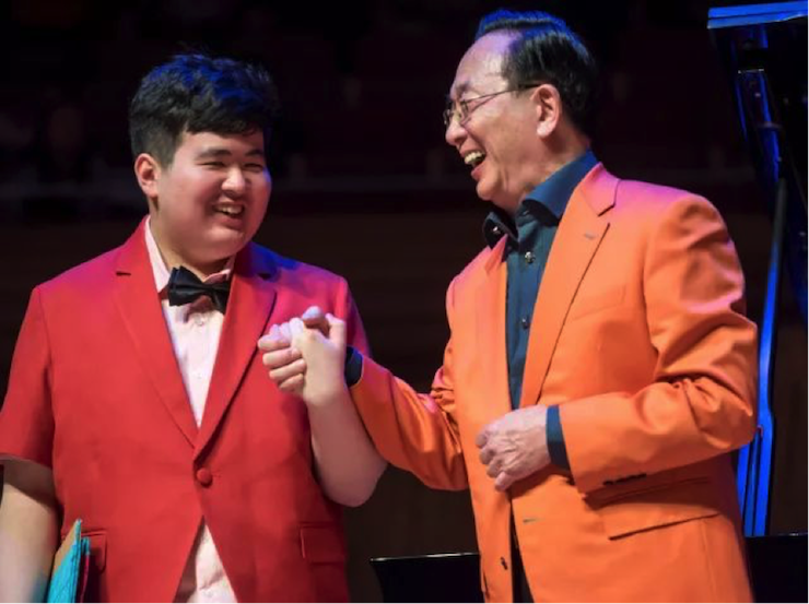 世界自闭症日，d88尊龙z6未来艺术家刘明康与他的朋友们温情奏响“音乐与梦想”慈善音乐会