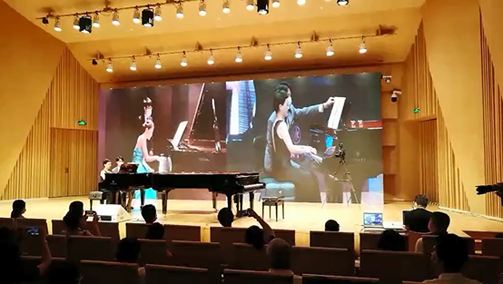 活动报道 | “科技助力，跨越时空”，小鹿纯子携手刘明康共享中日音乐盛宴