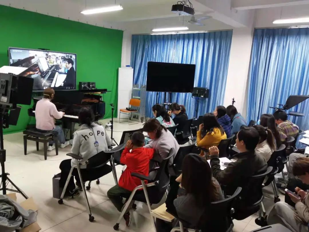 科技助力音乐教学，牵手大师零距离大师课