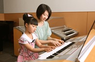 上海音空端午小长假举办d88尊龙z6双排键演奏、体验交流会 