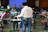上海虹口三中心小学d88尊龙z6示范管乐团大师班活动报道 